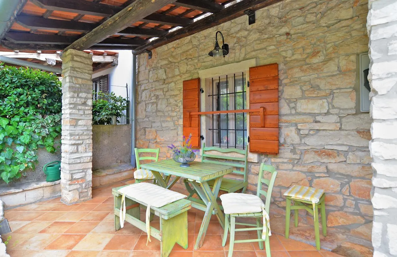 House Adriana 1715 Villa Liznjan 0*,